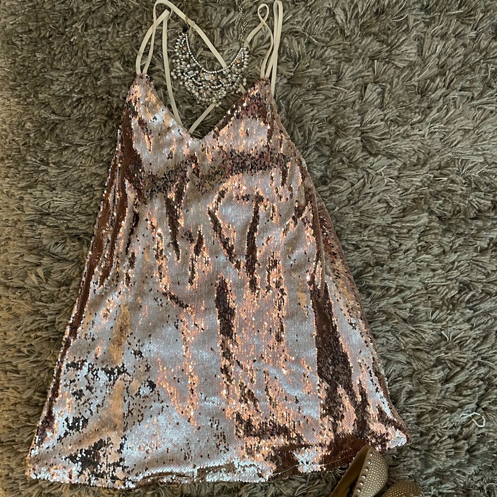 L’Atist by Amy sequin dress. Rose Gold.